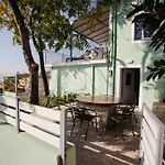 דירה Nissaki Waterfront *