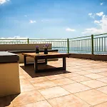 דירה Nissaki Waterfront *