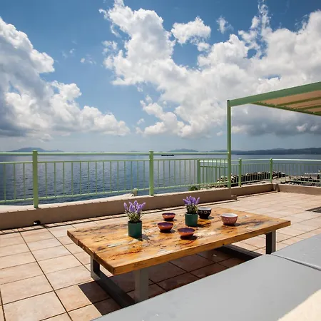 Apartman Nissaki Waterfront Niszáki