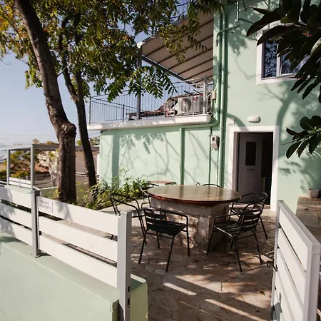 Appartamento Nissaki Waterfront *
